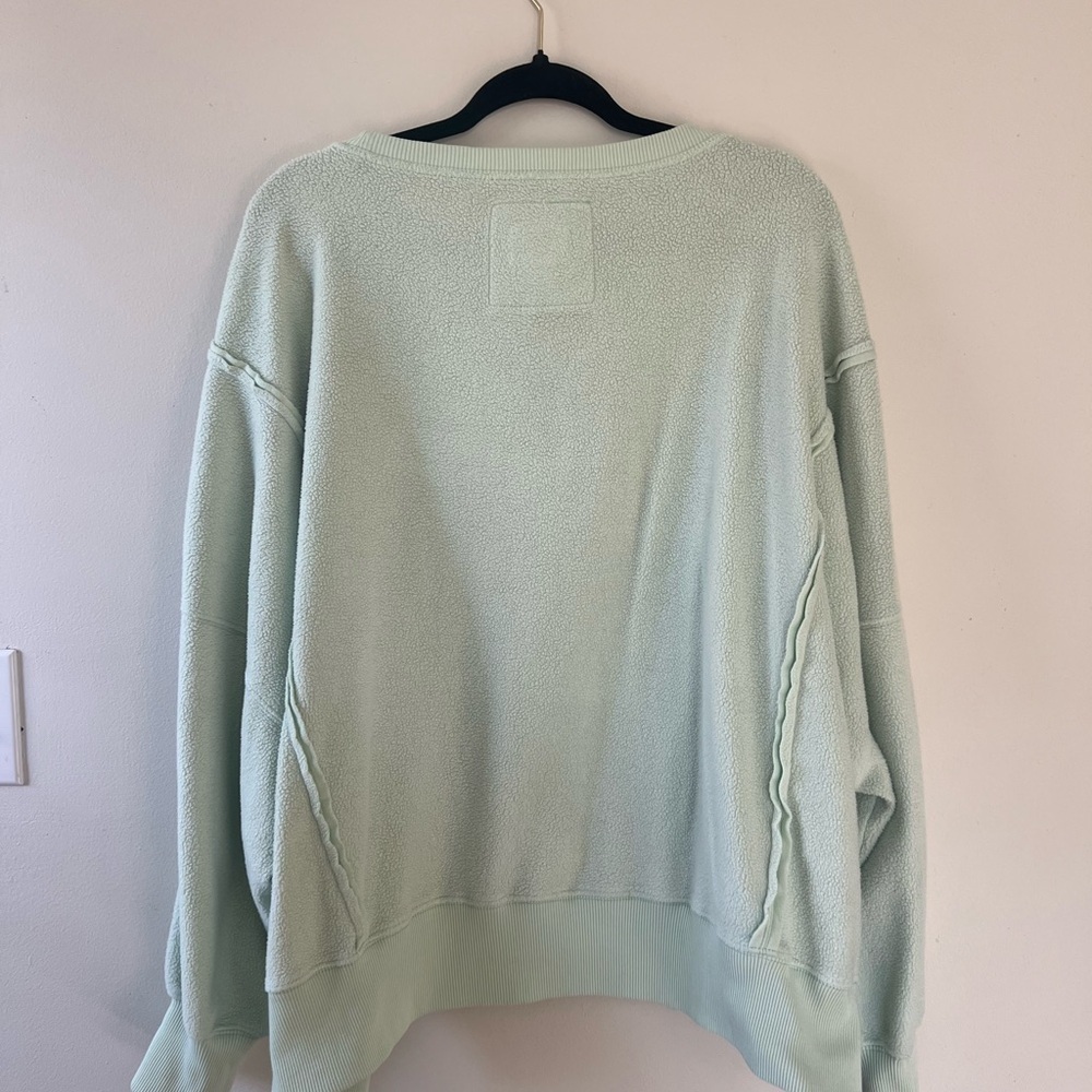 American Eagle Outfitters Light Green Crew Neck Sweater - Picture 3 of 3